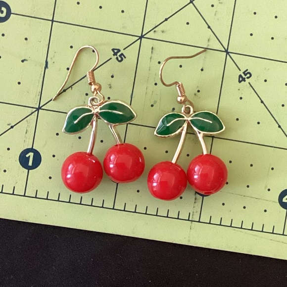 Cherry earrings - Picture 2 of 2